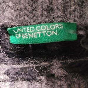 🩶🧶 United Colors of Benetton Mohair Poncho Sweater – Oversized Gray Knit 🧶🩶